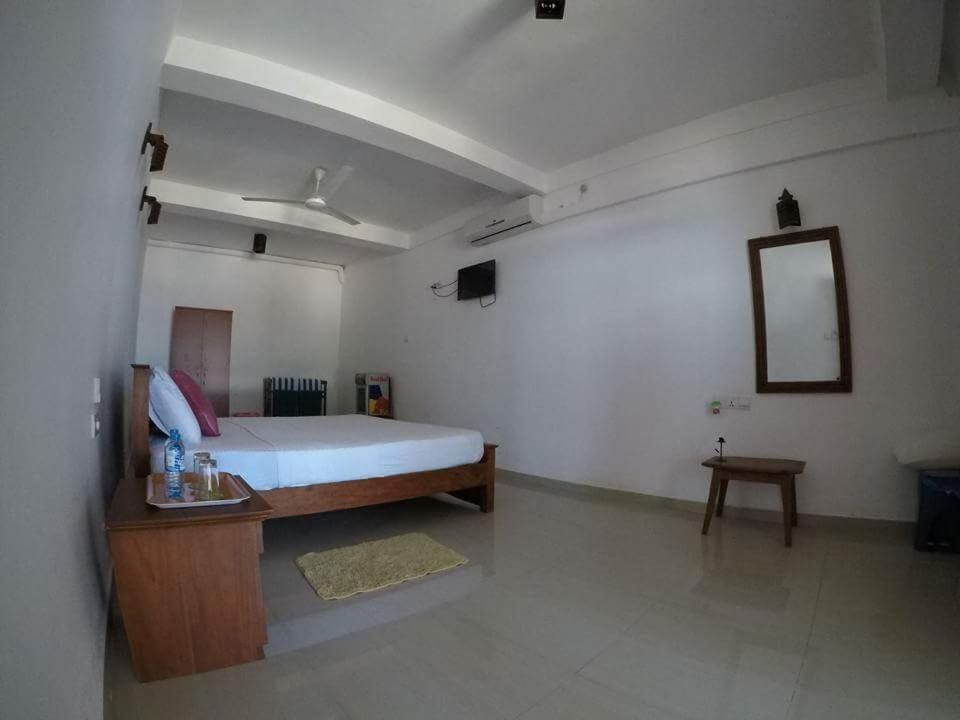 Dasa Beach View Habaraduwa Central Habitación foto